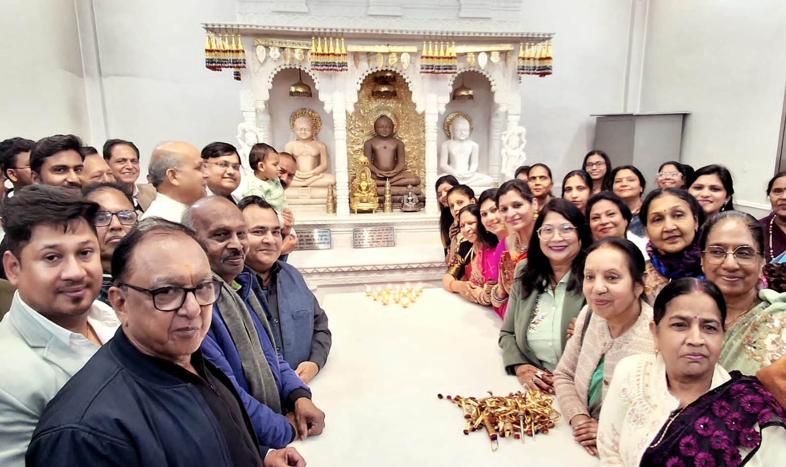 मेरठ : अरुणम कॉलोनी में गूंजा जयकारा: प्रथम स्थापना दिवस पर महावीर मंदिर में भव्य सांस्कृतिक संध्या व ऐतिहासिक महाआरती