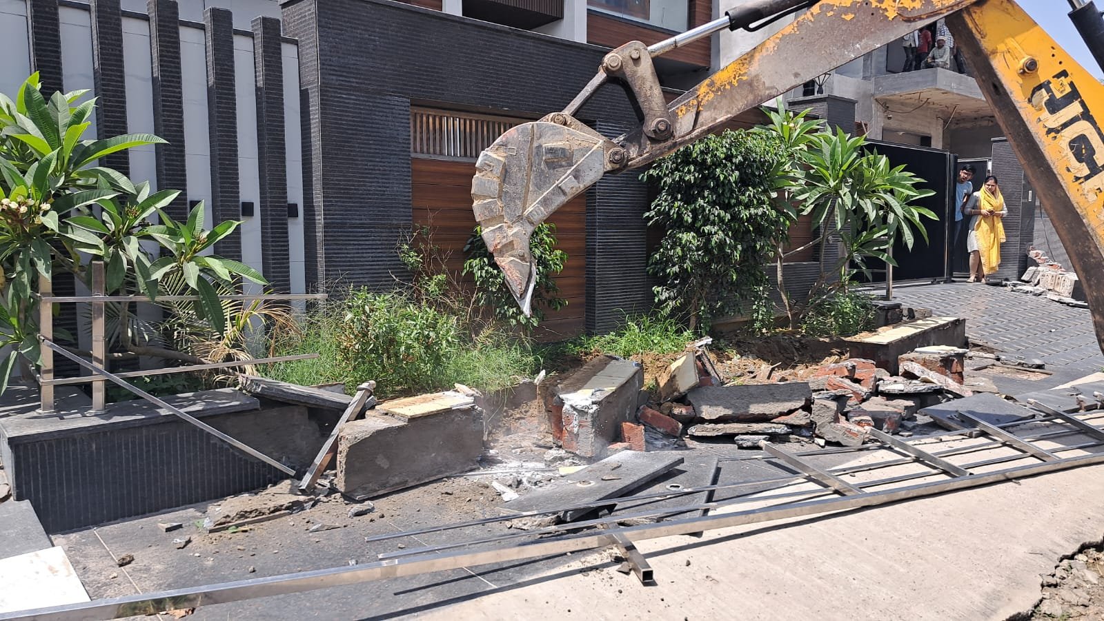 हाईकोर्ट सख्त! पानीपत में अवैध निर्माणों पर बड़ी कार्रवाई, ‘Stilt+4’ पॉलिसी पर भी रोक